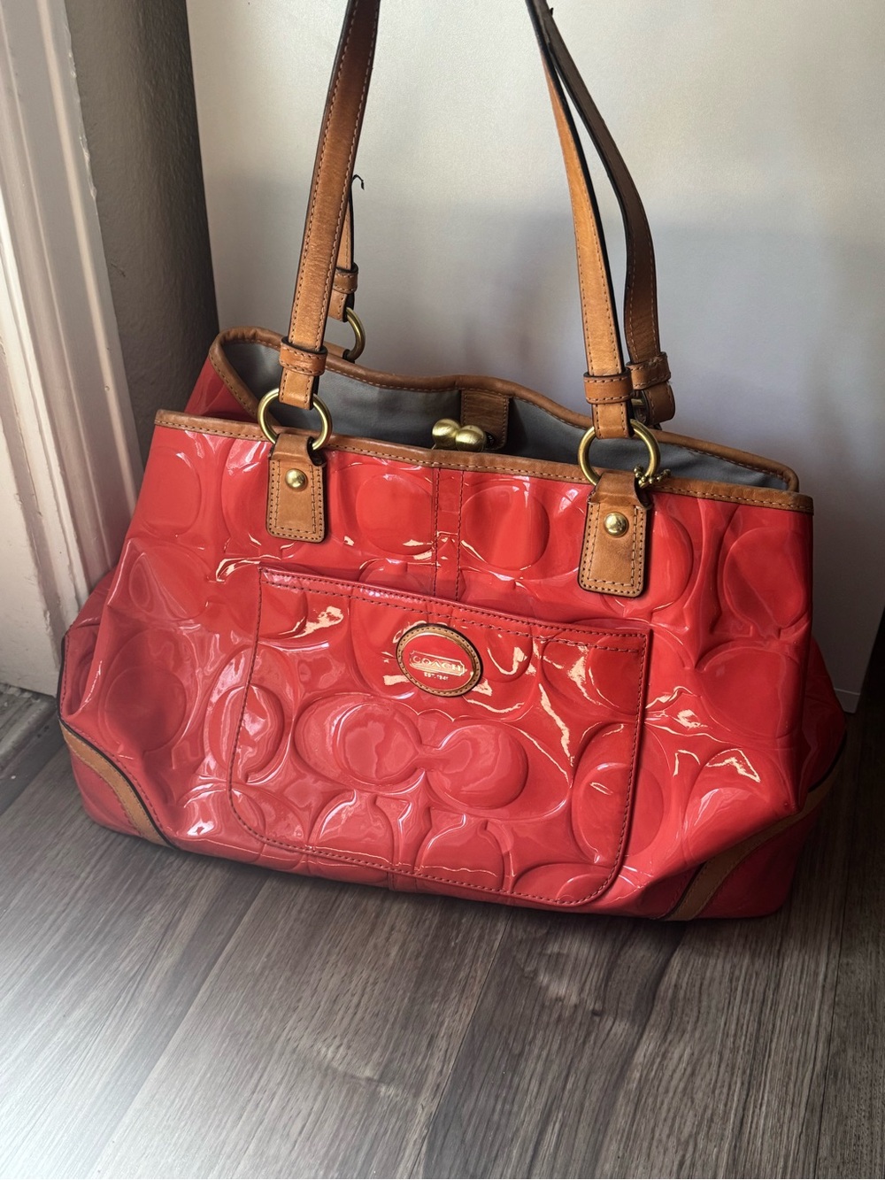 Coach Papaya Peyton Embossed Patent Leather Kisslock Orange Tote No F23722